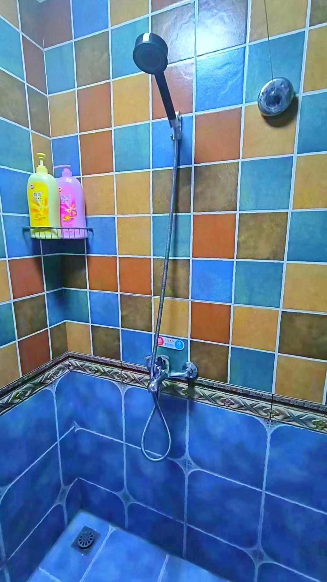 הנגז'ו Qiannuo Youth Hostel מראה חיצוני תמונה
